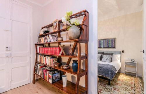 Lovely Designed House Connected To Center - Foto 19