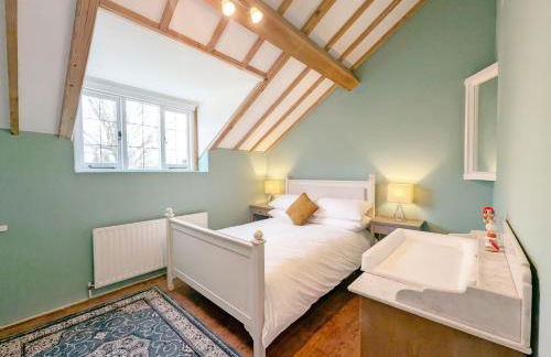 Shires Barn Farmhouse - Westbourne - Photo 52