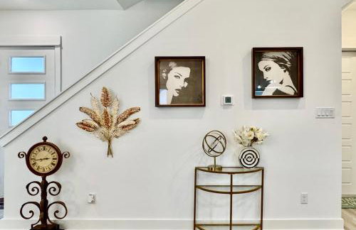 Colorful Dining Experience in Cozy Getaway - Foto 5