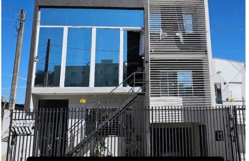 Casa central 74 com ótima localização - Foto 1