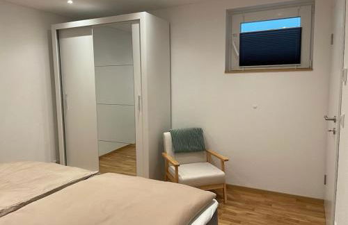 1,5-Zimmer, Top ausgestattet, 4 Pers, Souterrain, Self Check-in, Parkplatz, Netflix & Amazon Prime - Foto 20