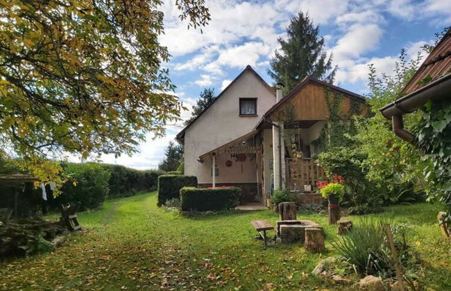 Lovely Apartment in Svinarov Czech Republic near Forest - Photo 37