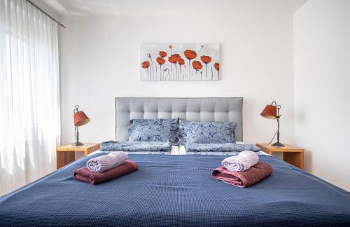 Elegant two-bedroom apartment with terrace in Rovinj - Photo 6