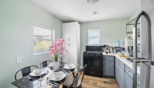 Cozy Home Nr Beach Pier Games WiFi Yard BBQ - Foto 2