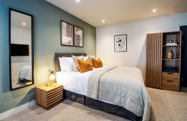 Thetford Hive - Photo 19