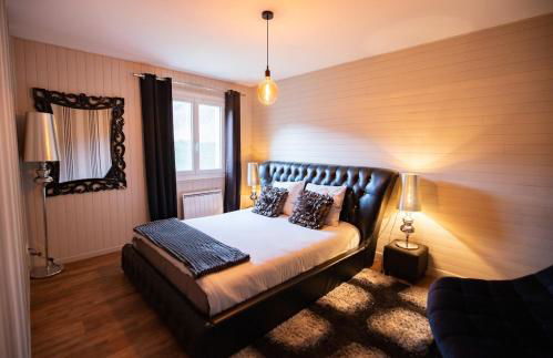 Tout proche d'Ax les Thermes détente et relaxation jusqu'à 8 pers dans la maison de Véronique avec piscine terrain de pétanque et jacuzzi - Foto 14