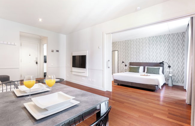 Aspasios Paseo de Gracia Apartments - Photo 58