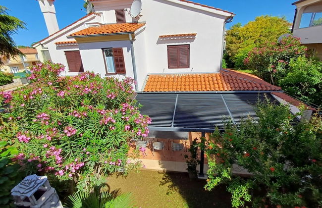 Sunny Street Holiday Home - Foto 1