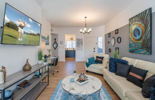 Family-Friendly Stay , Tennis & Basketball Courts, King Beds & Parking- H2167 - Foto 20