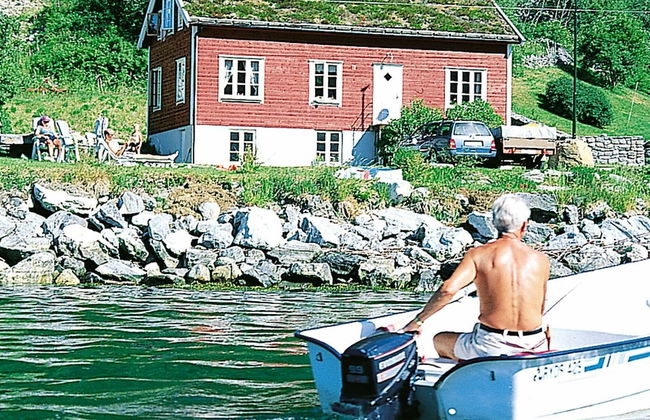 6 Person Holiday Home in Norddal - Foto 1