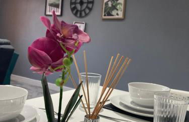 Hilltop Place Suites 3 Bedrooms 4 beds for CONTRACTORS with FREE PARKING FOR VANS - Foto 5