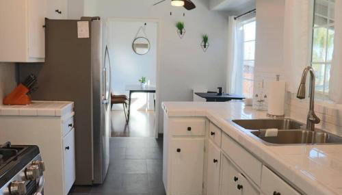 Modern La Cresta - Photo 4