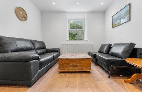 The Old Band Room House No 2 - Photo 3