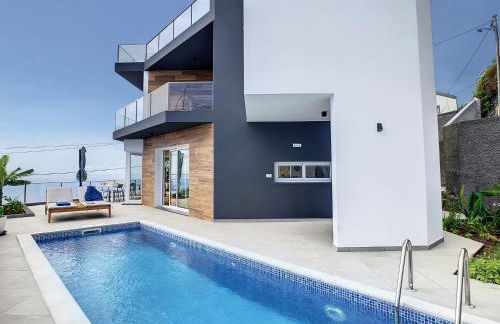 Villa Omar by LovelyStay - Foto 1