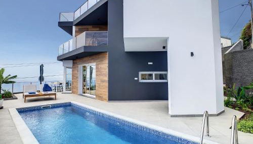 Villa Omar by LovelyStay - Foto 1