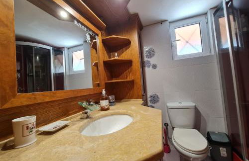 Myrtia Guest House - Photo 63