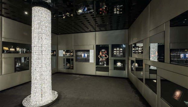 In una delle sale della Casa Swarovski