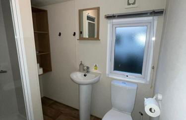 The Getaway Billing Aquadrome - Photo 8