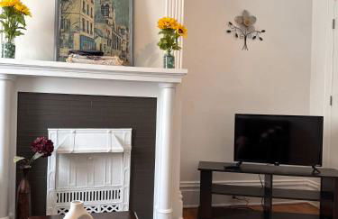 Stunning 3BR-Private Entrance-Renovated-Near City - Foto 6