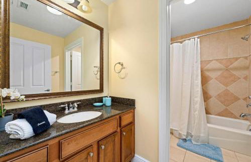Mickey 3bed Condo 20 min to Disney! Pools & Gym - Foto 25