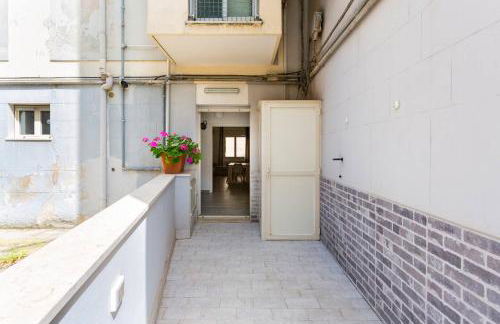 E.R. Apartment - Foto 14