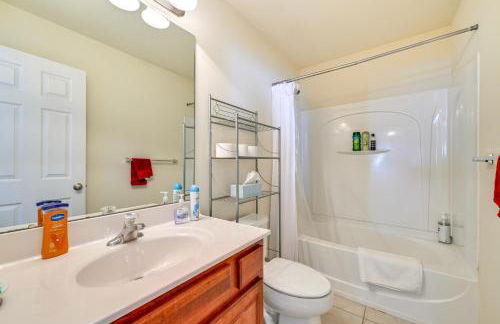 6 Mi to Charlotte Motor Speedway Home with Fire Pit - Foto 23