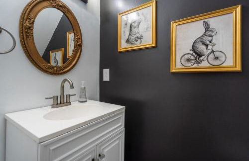 Grandma's Farm on 6 acres with Lighted Barn and River Access - Foto 53