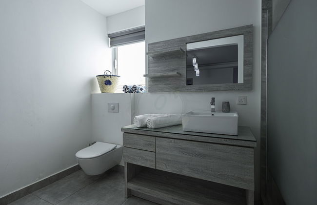 O'Beach Boutique Studios - Photo 49