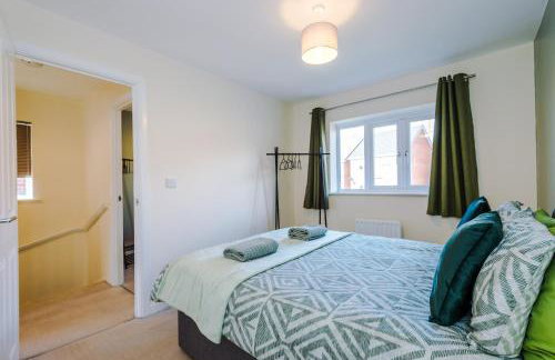 3 Bedroom Semi-Detached Home Sleeps 5 with Driveway - Foto 17