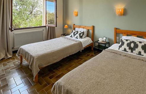 Nice Home In Cesseras With Wifi - Foto 20