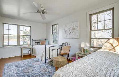 Riverfront Gem with Fire Pit in Eden - Foto 23