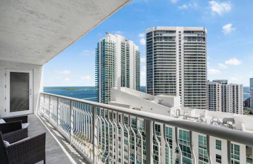 Fantastic 2BR Condo on 31st Floor Free Parking - Photo 52