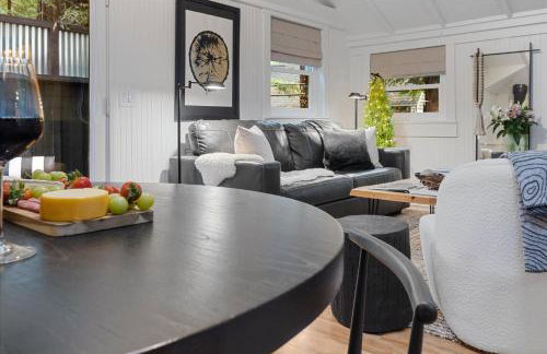 The Black Nest - Hot Tub Romantic Getaway - Foto 2