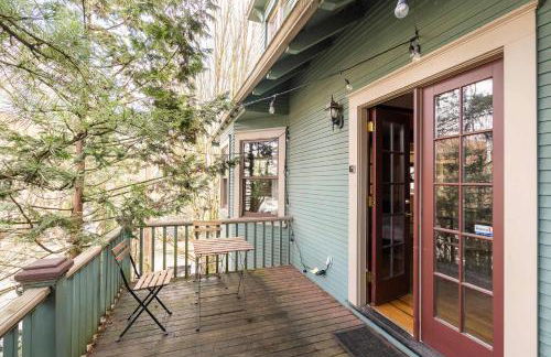 Alphabet District Gem - AC - Patio - Fast WiFi - Foto 13