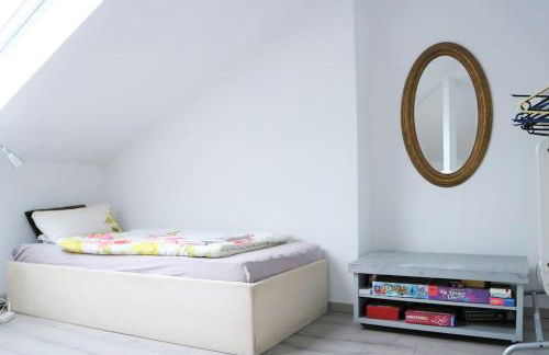 LIVING .... Bungalow mit großem Garten . - Foto 27