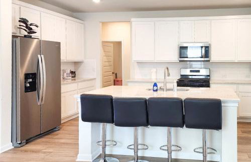 Buda Business-Ready House: Office, Home Gym & Yard - Foto 2