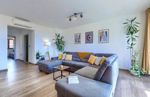 Villa Solis - new private pool villa, 4 bedrooms, near Pula & beaches - Foto 24