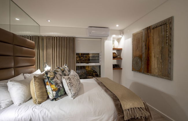 Clifton YOLO Spaces – Clifton Beachfront Penthouse - Photo 10