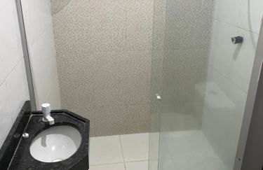 Minha mini casa aconchegante de 2 quartos e 2 camas de casal com Ar condicionado nos dois quartos - Foto 29