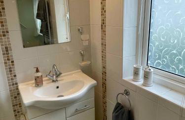 Walkers Retreat with garden and views - Photo 16