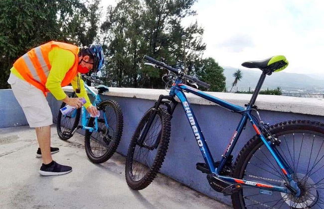 Guatemala City Bike Tour - Photo 4