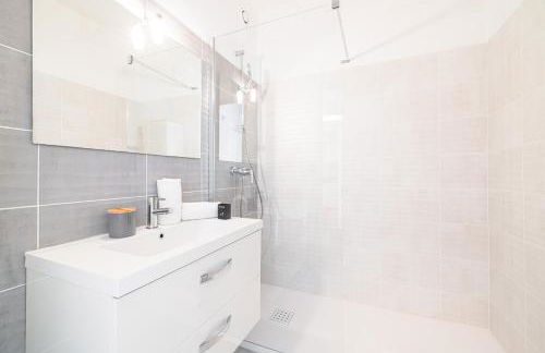 Extraordinary Sea View - 1 Bdr with AC - Photo 38