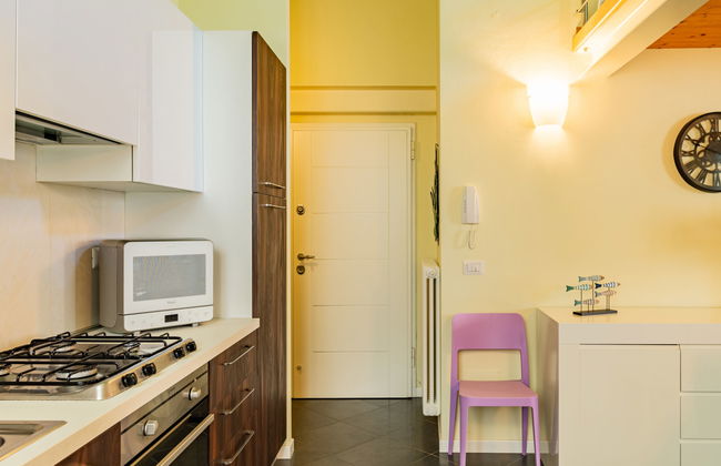 2 bedroom Apartment in Bellano - Photo 9