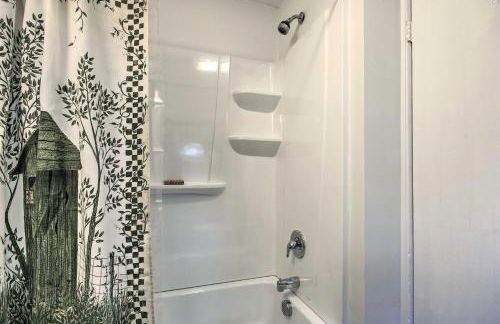 2 Mi to Lake Hartwell Charming Southern Cottage - Foto 15