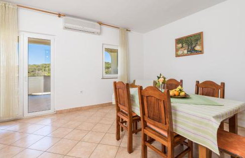 Cozy Apartment In Potocnica With Wifi - Foto 13