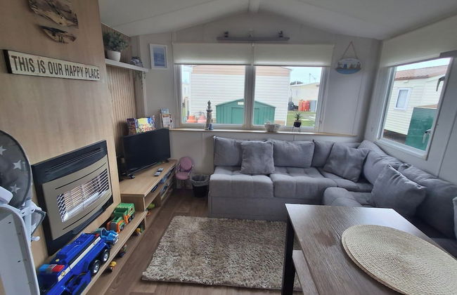 Meadow View 3-bed Caravan - Sleeps 8 - Petfriendly - Foto 10