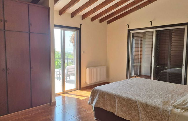 Impeccable 3-bed Villa in Tala - Paphos - Photo 4