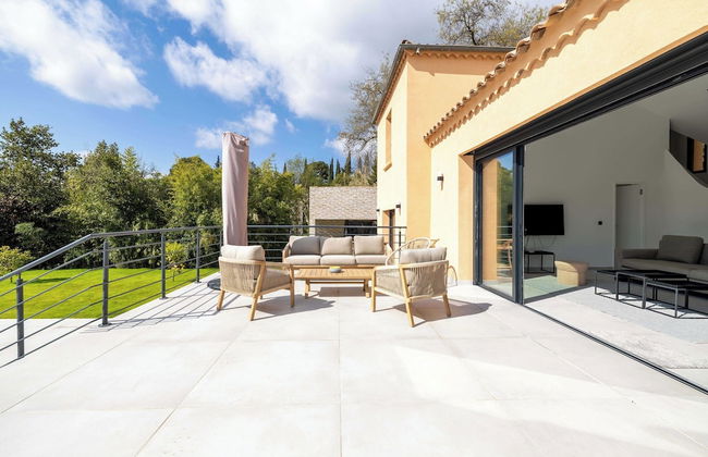 Modern Villa With Heated Pool and Garden - Foto 29