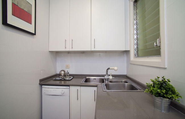 Cute & Spacious Eixample Apartment - Photo 15