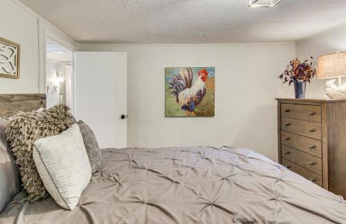 Vintage Farm Cottage Near Hikes and Pigeon River - Foto 19